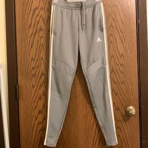 ESSENTIALS FRENCH TERRY 3-STRIPES PANTS